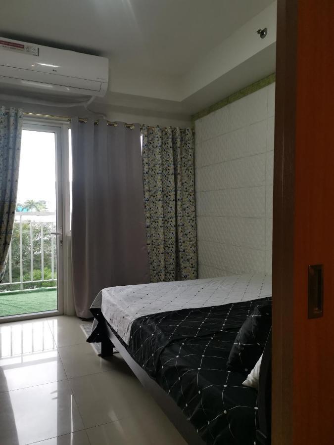 455B Shell Spacious Room Moa City View Manila Exterior foto